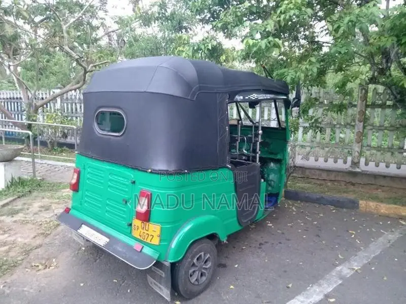 Bajaj RE 2008