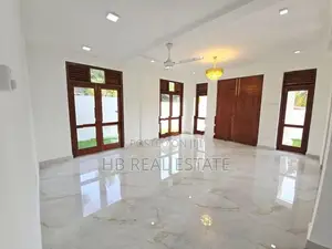 Kahathuduwa Modern Designed Luxury Three Storey House for Sale