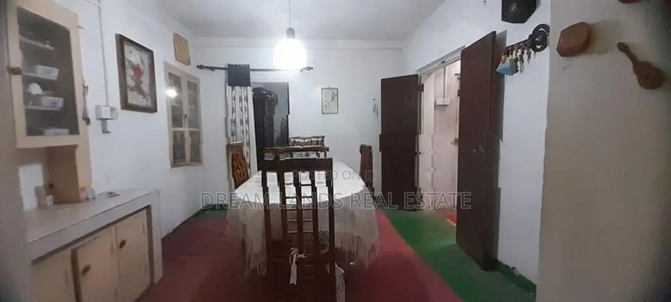 9BED HOUSE FOR SALE IN AVISSAWELLA (SP1169)