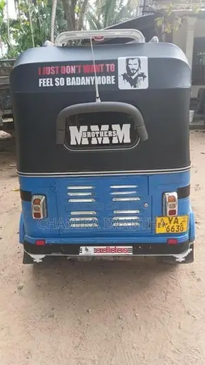 Bajaj RE 2009