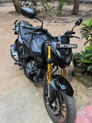 Hero Hunk 160R 4V 2026