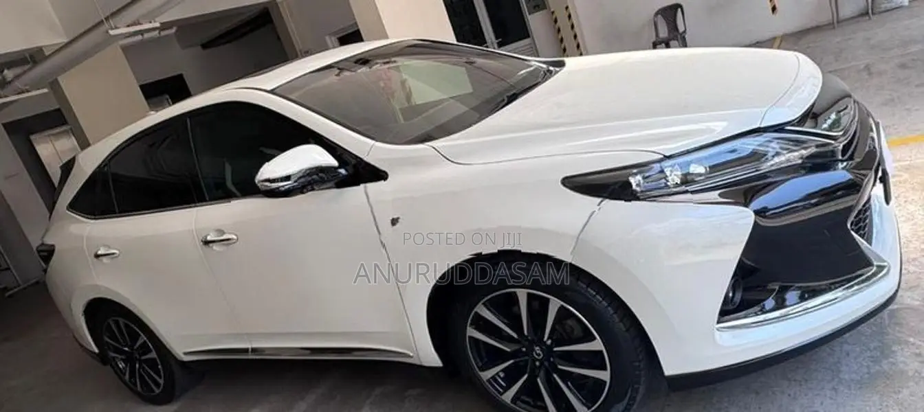 Toyota Harrier GS 2016