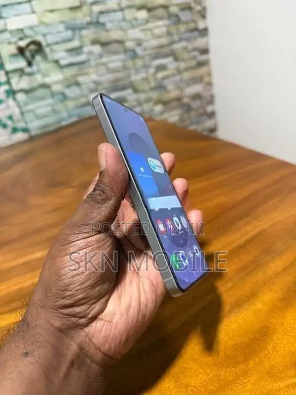 Samsung Galaxy S25 12GB 256GB 5G (Used)