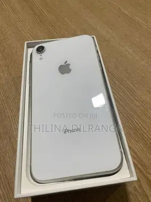 Apple iPhone XR (Used)