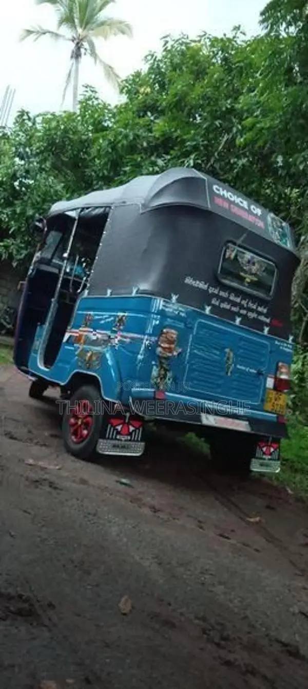 Bajaj RE 2006