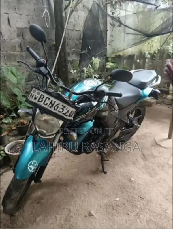 Yamaha FZs V2 2015