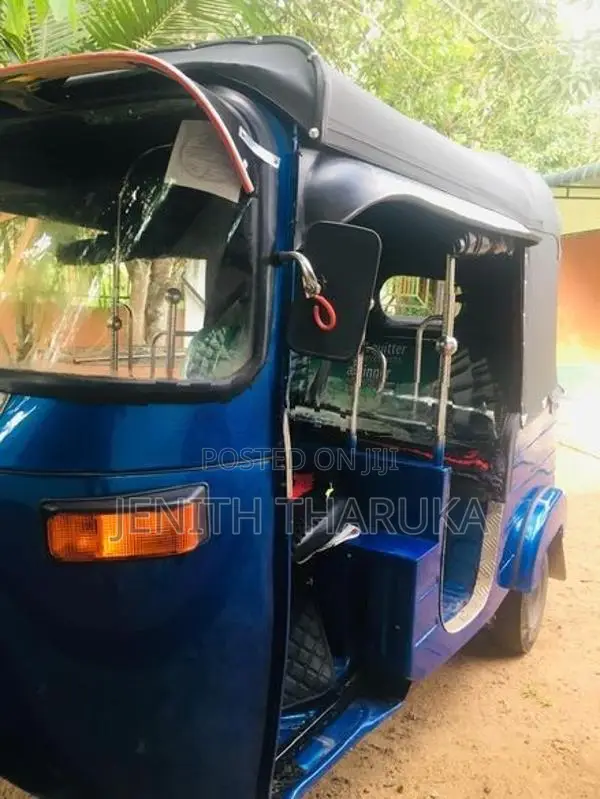 Bajaj RE 2007