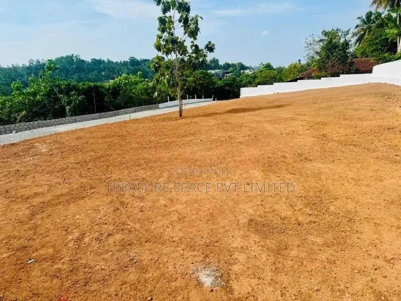 Land for Sale at Homagama Katuwana