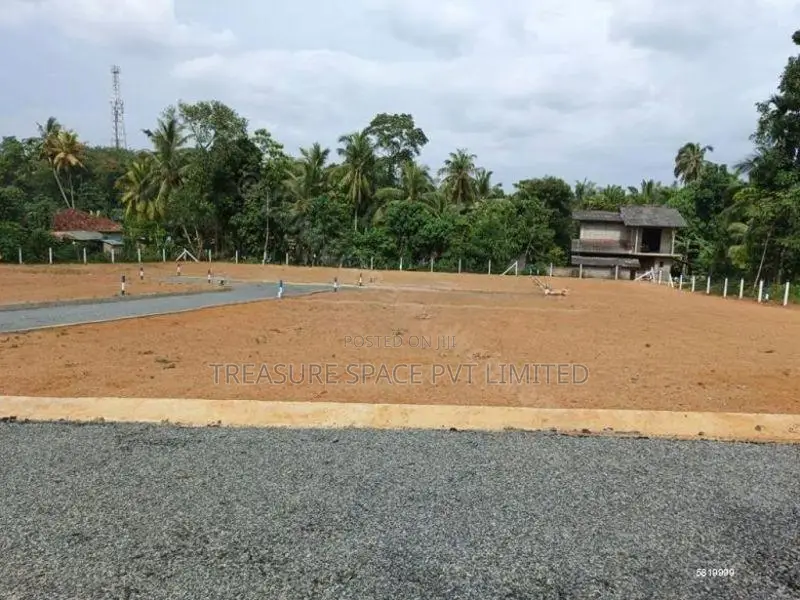 Land for Sale at Meegoda Near High-Level Road