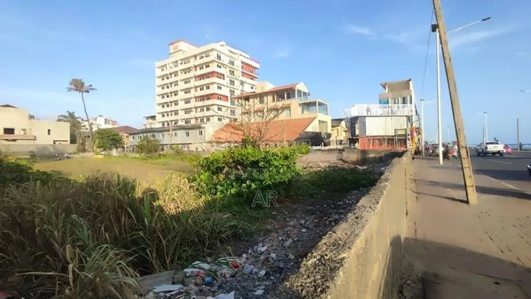 Colombo 4 Marine Drive Facing Land Sale