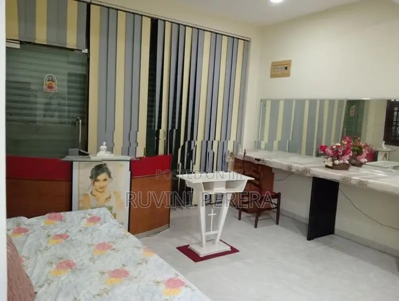 Single Male Person Furnishings A/c Boarding Room Rent in Ekala Jaela