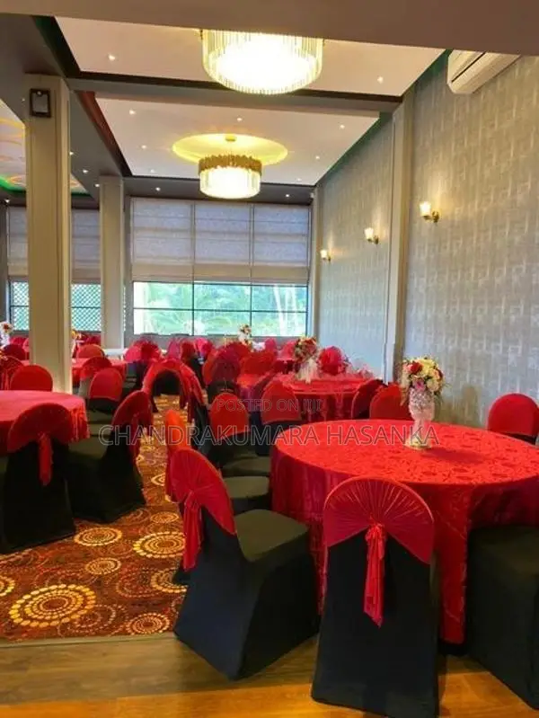 Banquet Chairs with Chair Covers