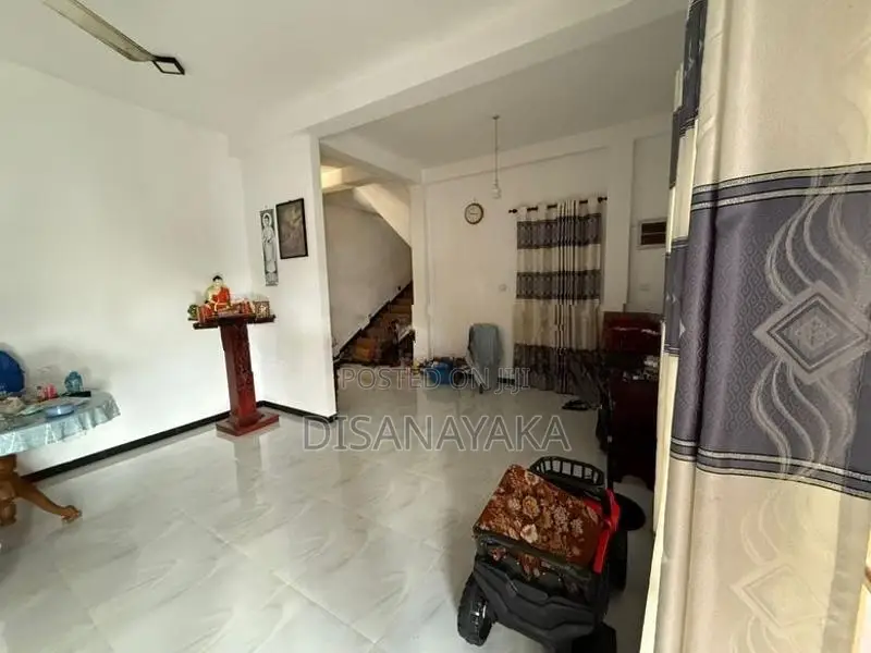 House for Sale in Thalawathugoda Ds3156
