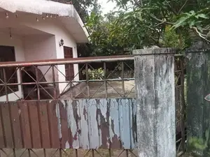 Old House for Sale in Rajagiriya Ds10