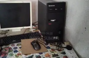 Lenovo Windows 11 Desktop