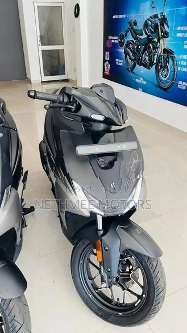 Hero XOOM 125R 2026