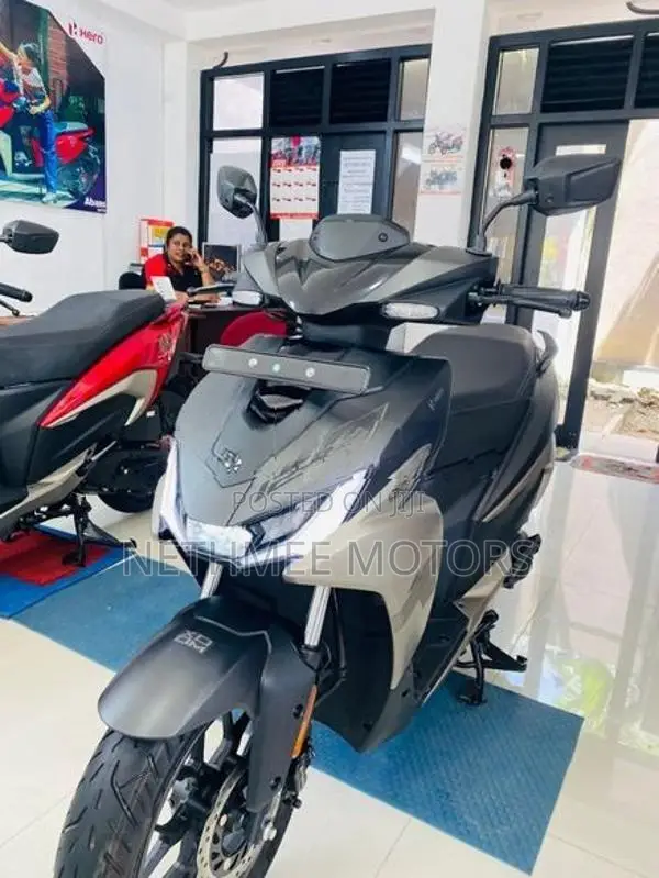 Hero XOOM 125R 2026