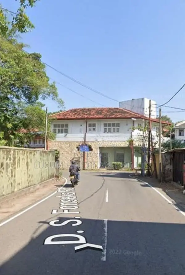 Glass Fronted Office For Rent In Kassapa road Colombo 05 [ 2153C ]