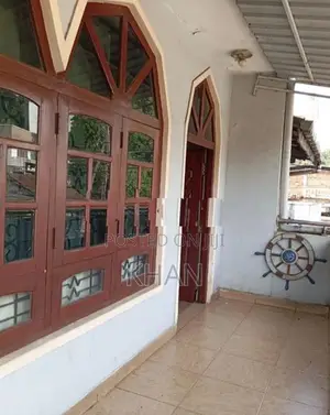 Building for Sale Madawala Bazzar