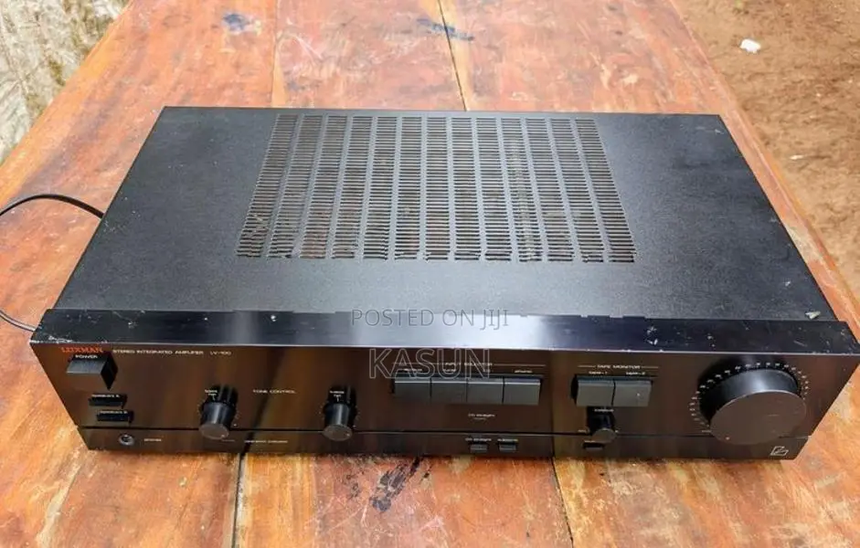 Amplifier Stereo