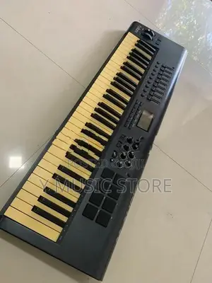 M Audio Axiom 61 Keyboard