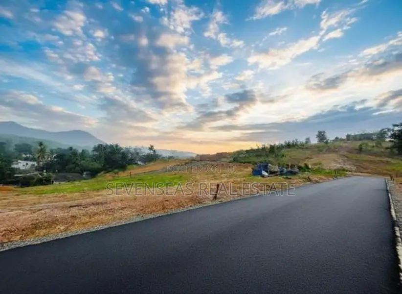 Super Residential Land for Sale in Avissawella
