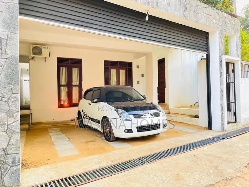 High Residential House for sale Kottawa Town