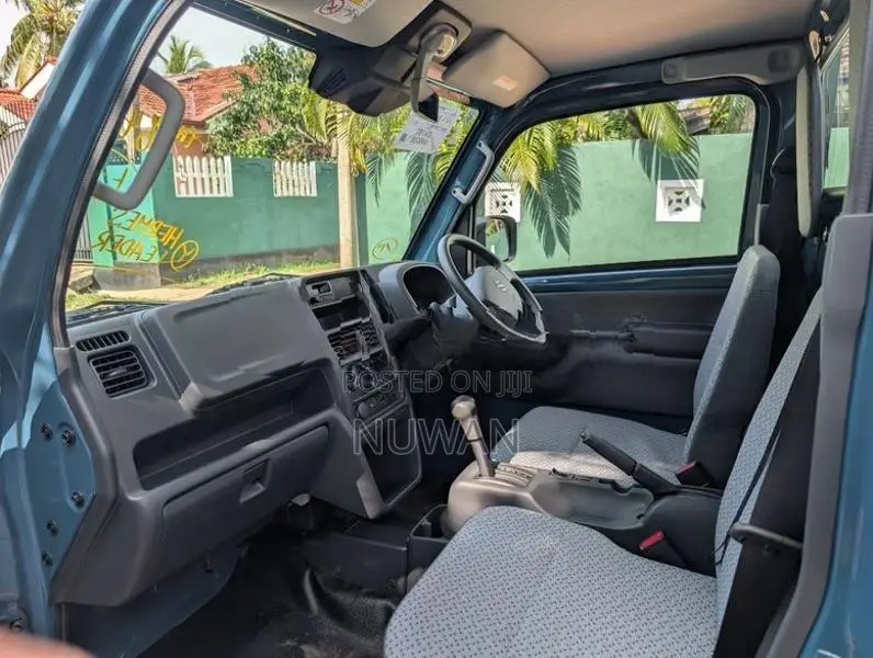 Suzuki Carry 2024
