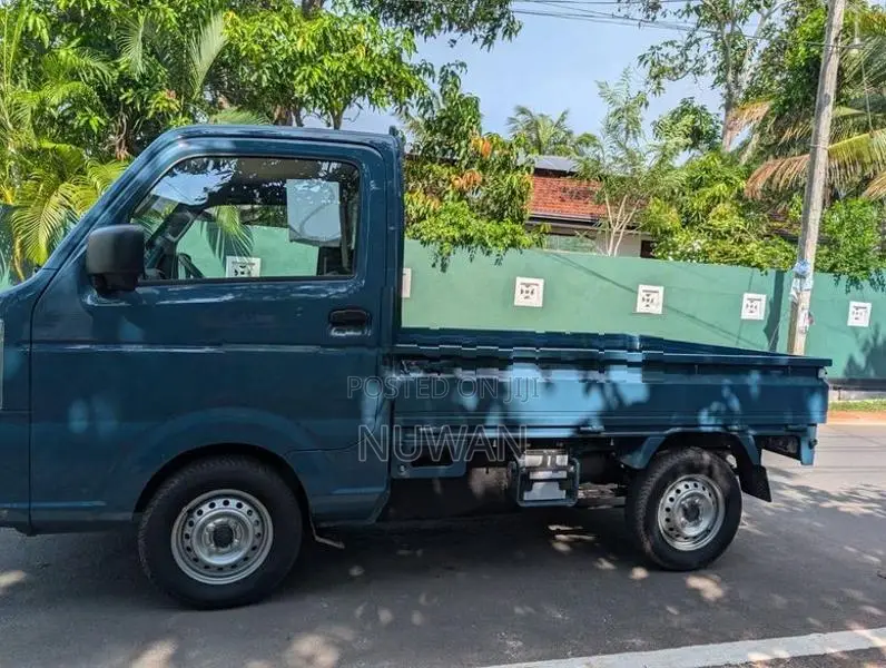 Suzuki Carry 2024