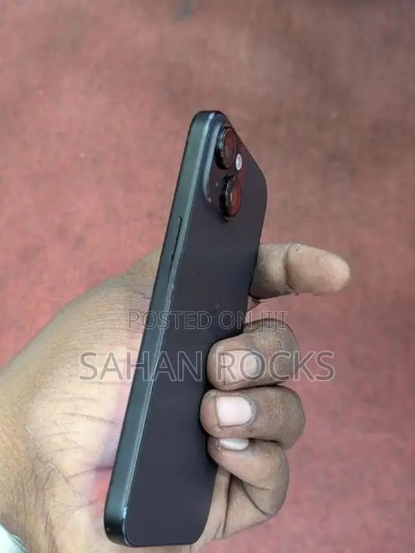 Apple iPhone 15 128GB (Used)