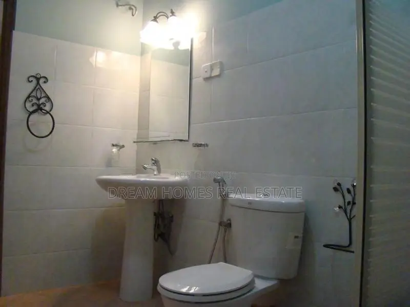 4 Unit Luxury Apartment Complex for sale Athurugiriya