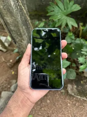 Apple iPhone XR 128GB (Used)