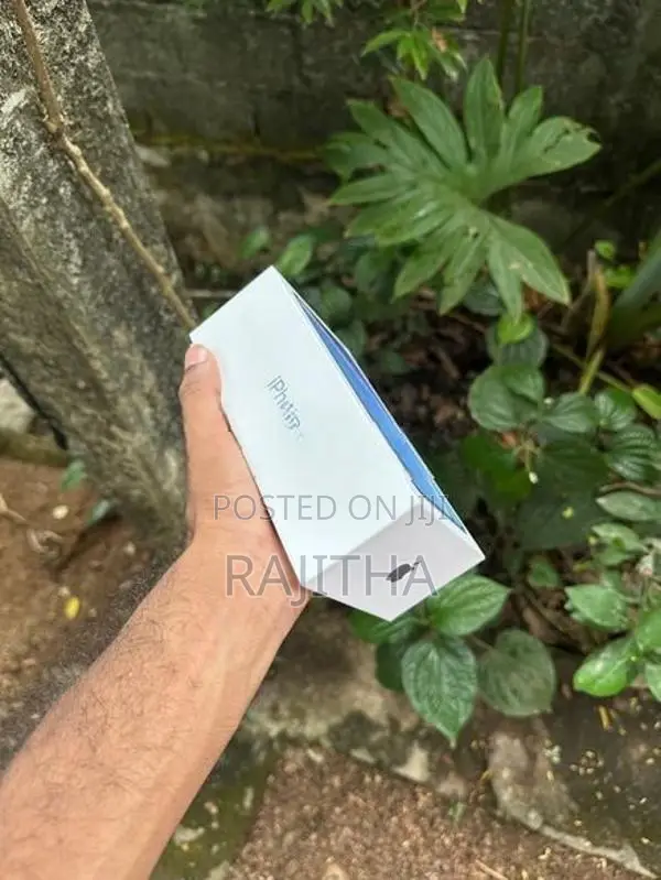 Apple iPhone XR 128GB (Used)