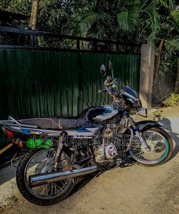 Bajaj CT100 2006