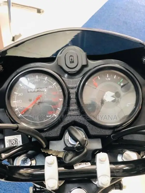 Bajaj CT100 2026