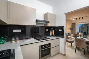 Brand New Luxury Resort Apartment with Pool Athurugiriya