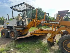 Mitsubishi MG 230 Motor Grader