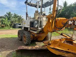 Mitsubishi MG 230 Motor Grader
