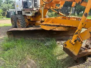 Mitsubishi MG 230 Motor Grader