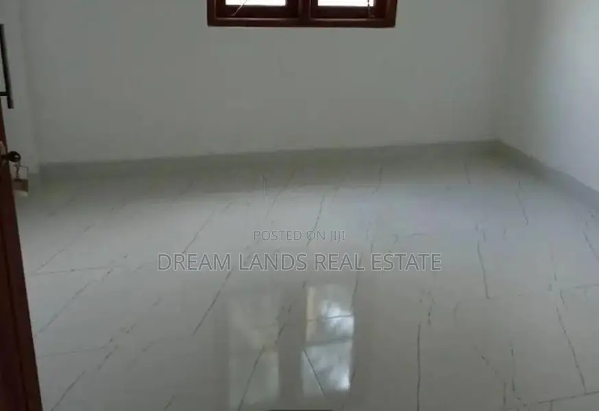 Upper floor for rent Athurugiriya