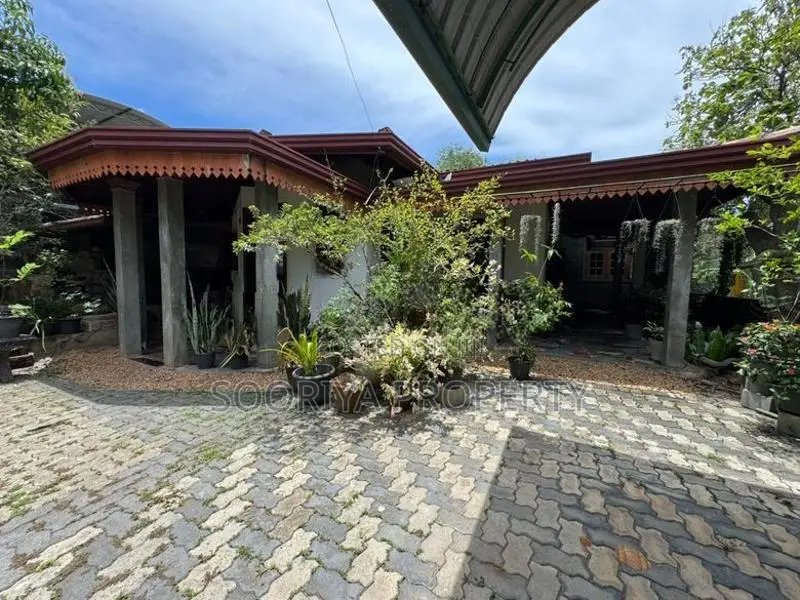 House for Sale Bypass Rd Piliyandala