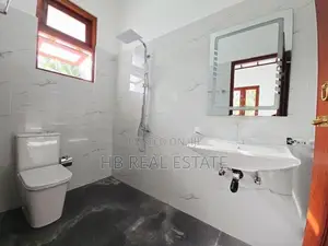 Piliyandala Architecture Designed Super Luxury Three Storey House