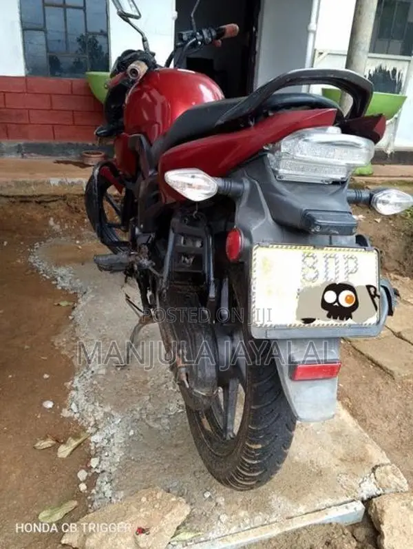 Honda CB Trigger 2015