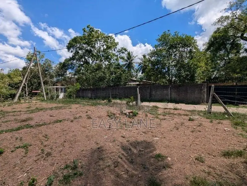 Land for Sale in Gampaha