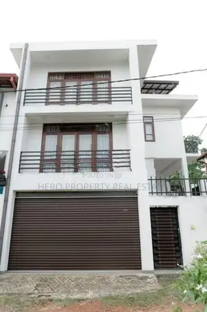 Stunning 3-Storey Luxury House for Sale – Pannipitiya