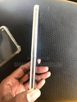 Samsung Galaxy S21 (Used)