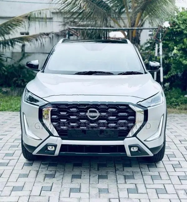 Nissan Magnite Tekna Plus Ez-Shift 2025