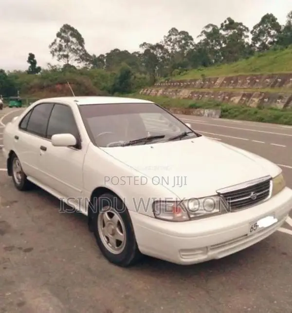 Nissan Sunny FB14 2000