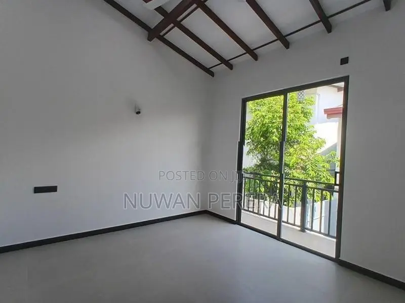 Piliyandala box type brand new house for sale .
