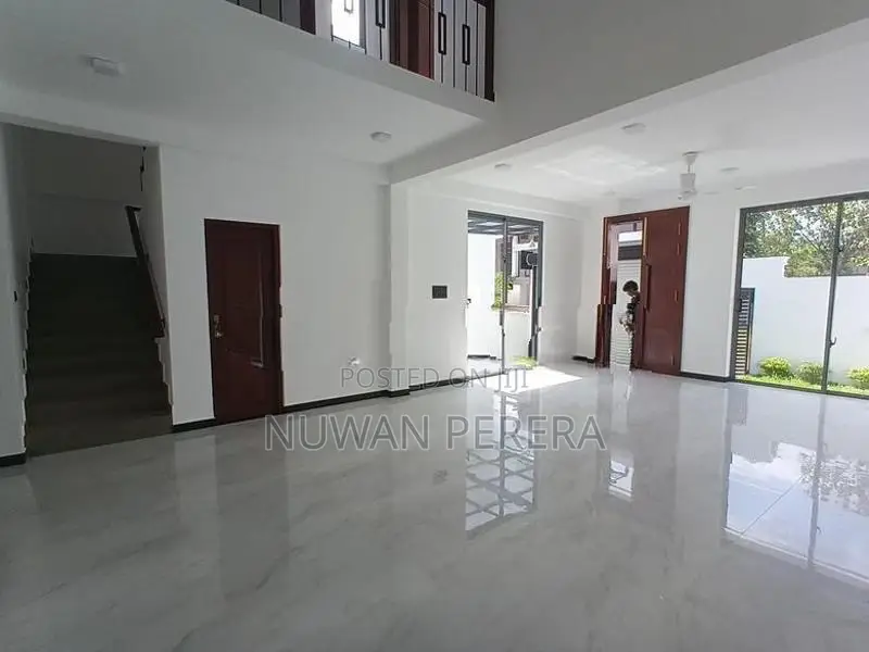Piliyandala box type brand new house for sale .